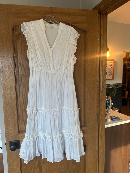 crown & ivy Dresses & Skirts - crown & ivy White Pom-Pom Ruffle Midi Dress